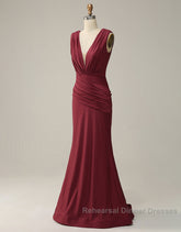 Burgundy Mermaid V-Neck Long Glitter Semi Formal Prom Dress With Pleating